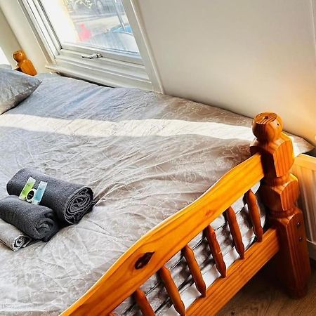 3 Bed House East London Home מראה חיצוני תמונה