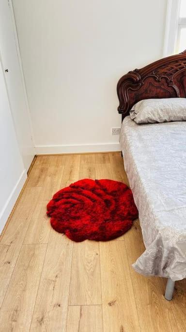 3 Bed House East London Home מראה חיצוני תמונה